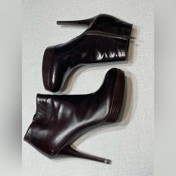 Stuart Weitzman Shoes - Stuart Weitzman platform booties